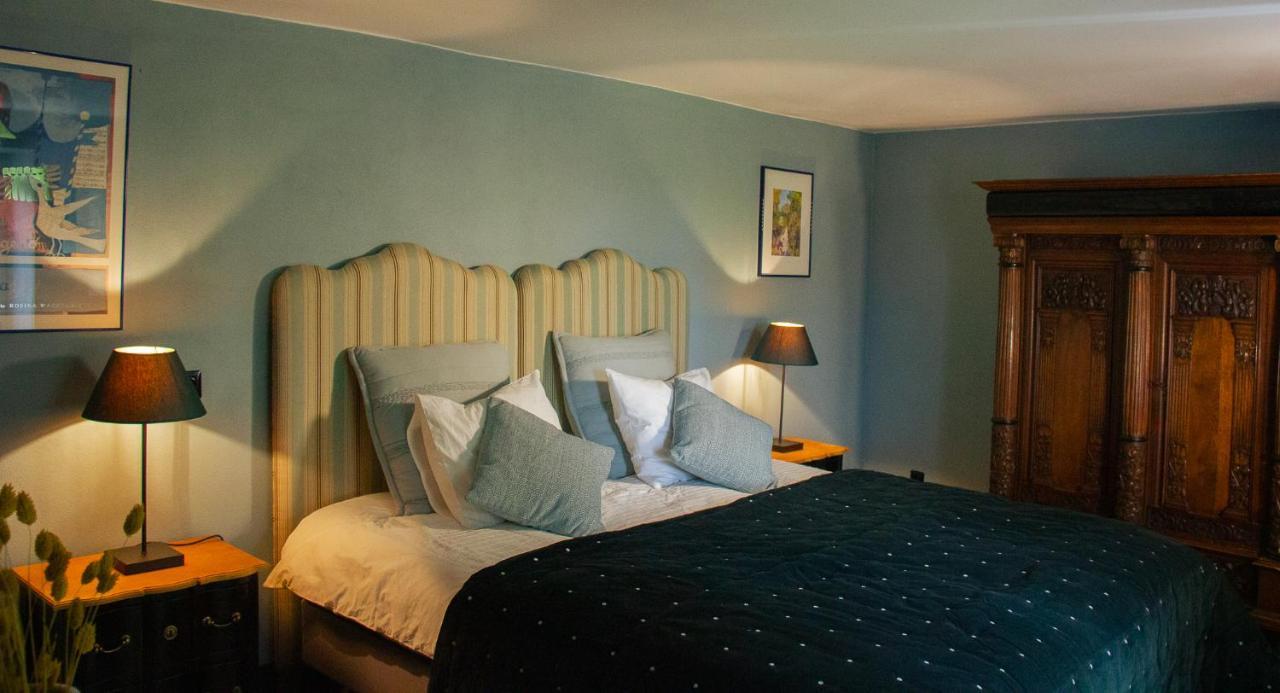 Bed and Breakfast Gutshaus De La Fontaine Feilsdorf Exterior foto